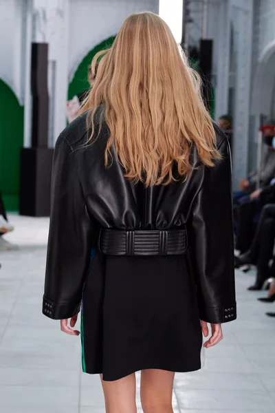 Look 85